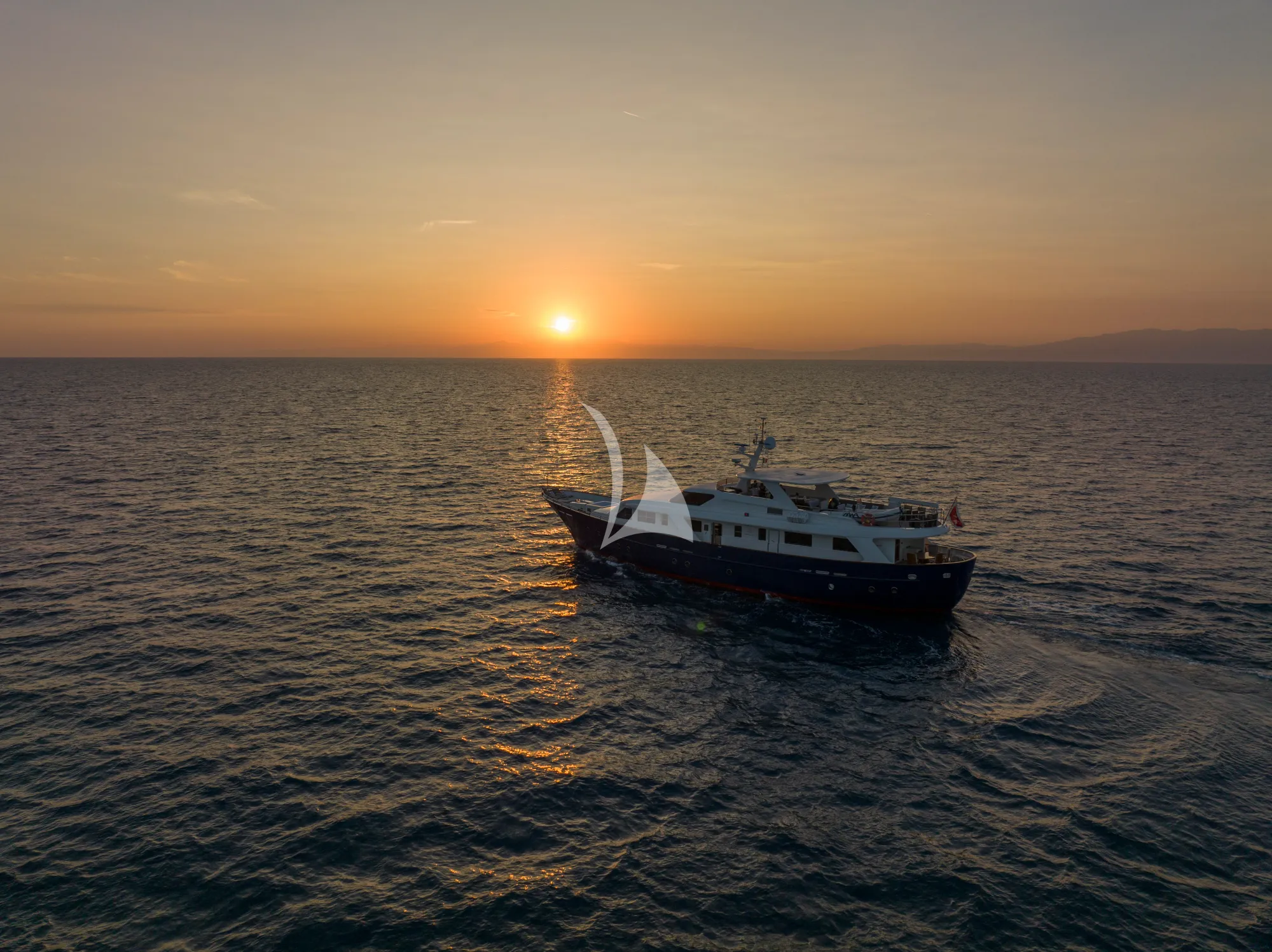 Crewed Motor Yacht DON CIRO photo 5