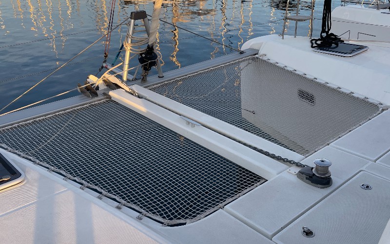 Bareboat Catamaran DOUBLE TROUBLE photo 3