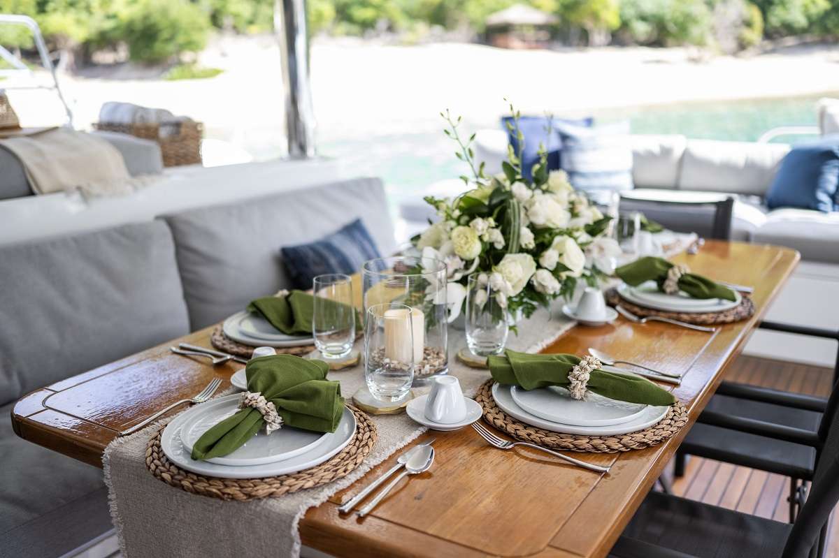 Crewed Catamaran DRAGONFLY photo 5