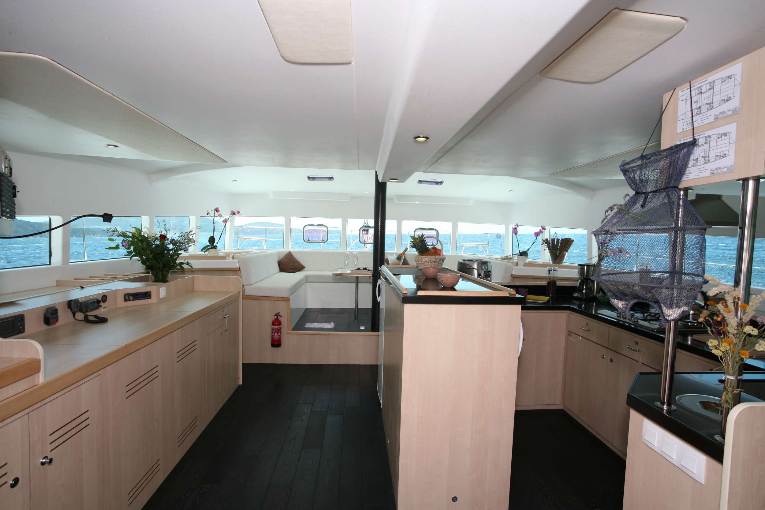 Luxury Crewed Catamaran DREAM 60: LITTRÉ & TAUCETI photo 8
