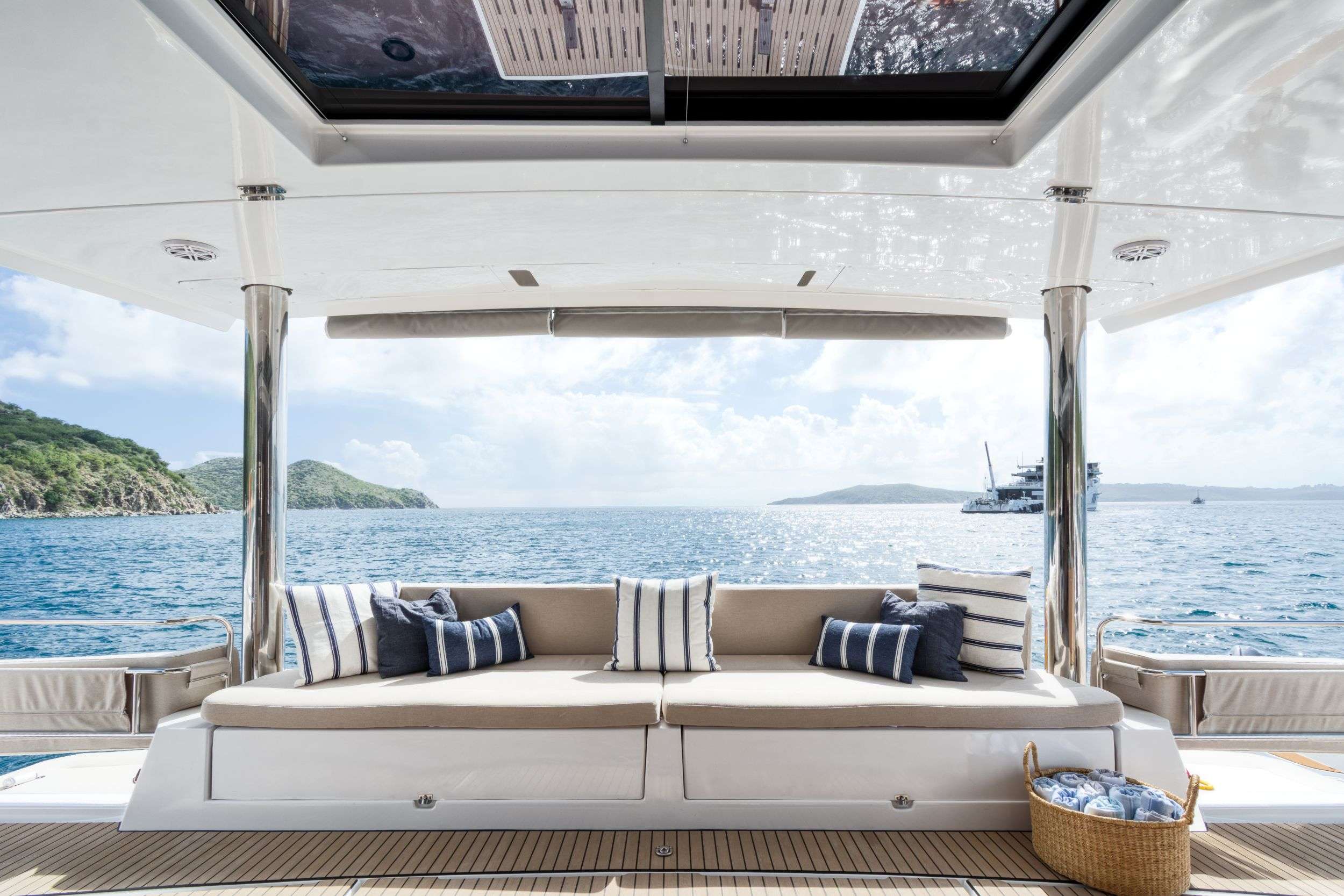 Crewed Catamaran DREAM ON photo 7