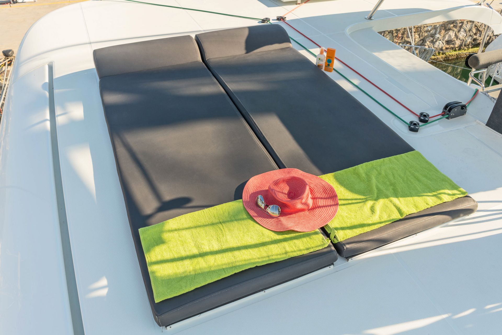 Bareboat Catamaran DREAM WATERS photo 3