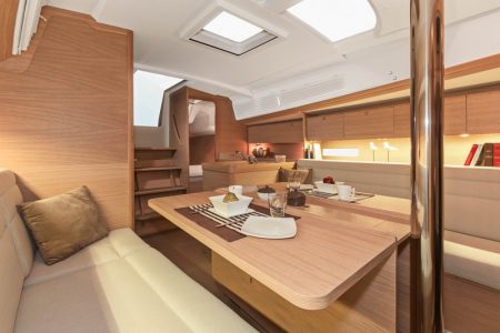 Bareboat Sailing Yacht Dufour 350 photo 4