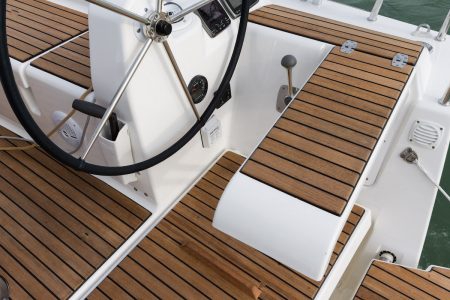 Bareboat Sailing Yacht Dufour 350 photo 8