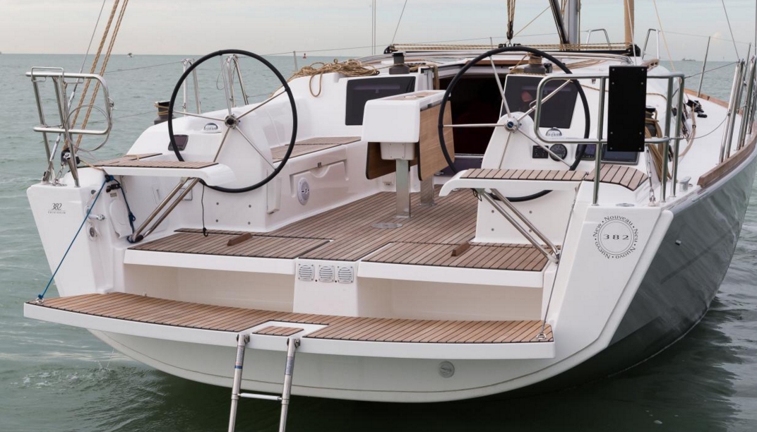 Bareboat Sailing Yacht Dufour 382 photo 6