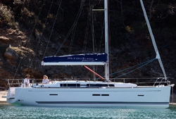 Bareboat Sailing Yacht Dufour 405