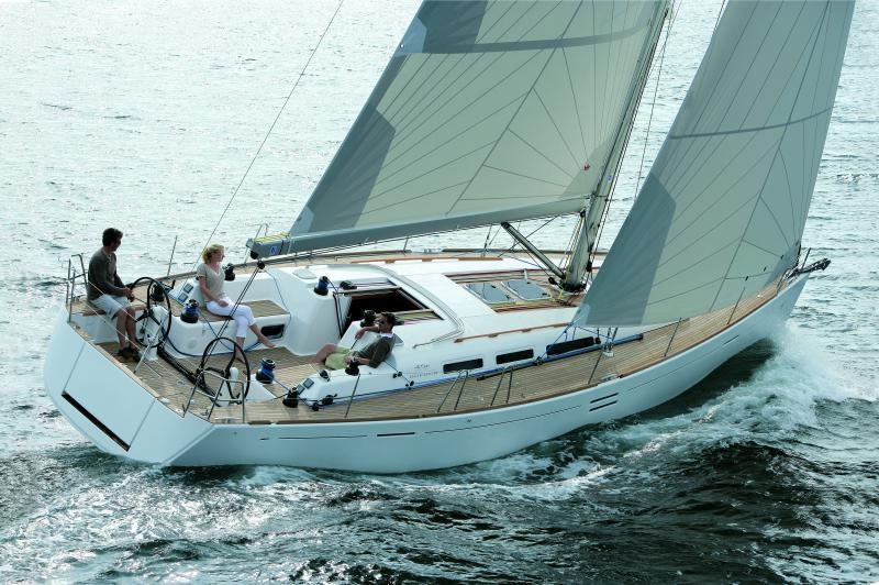 Bareboat Sailing Yacht Dufour 45