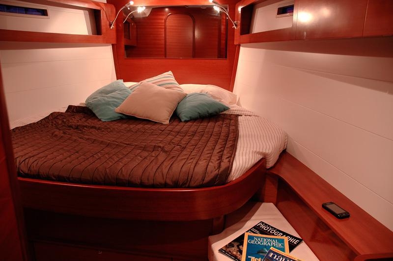 Bareboat Sailing Yacht Dufour 45 photo 3