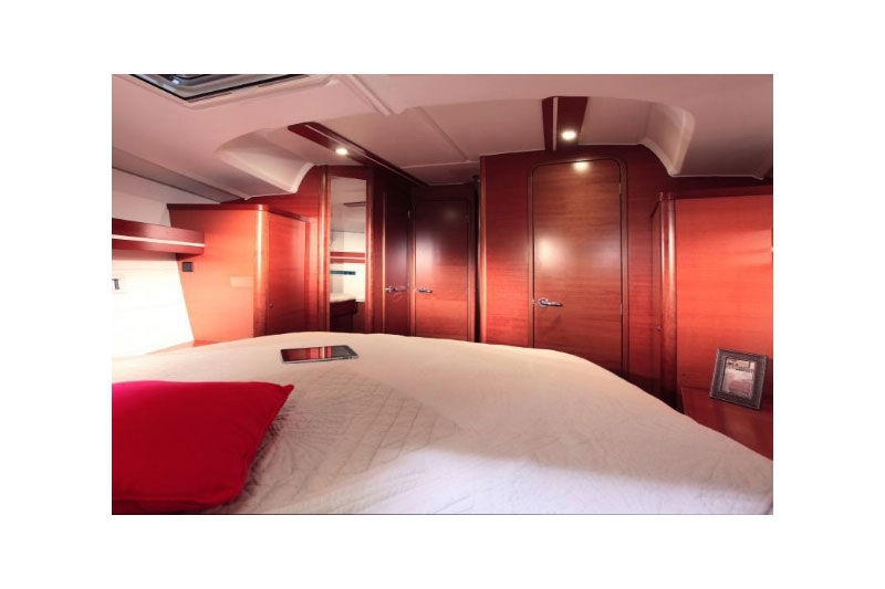 Bareboat Sailing Yacht Watersmoke photo 3