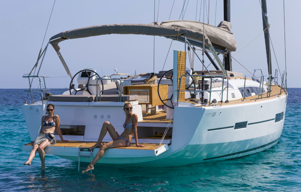 Bareboat Sailing Yacht Dufour 520 photo 4