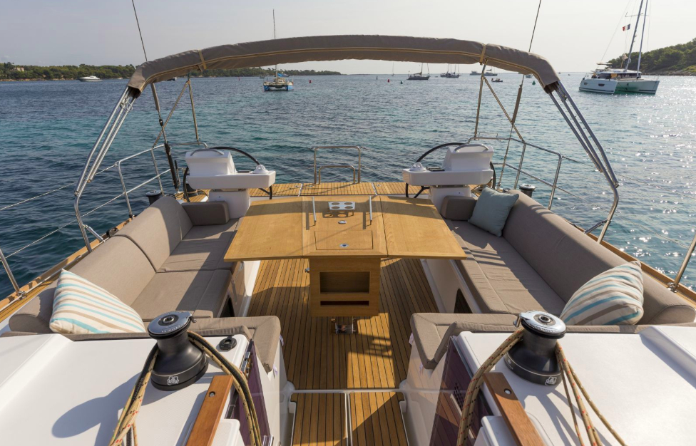 Bareboat Sailing Yacht Dufour 520 photo 6