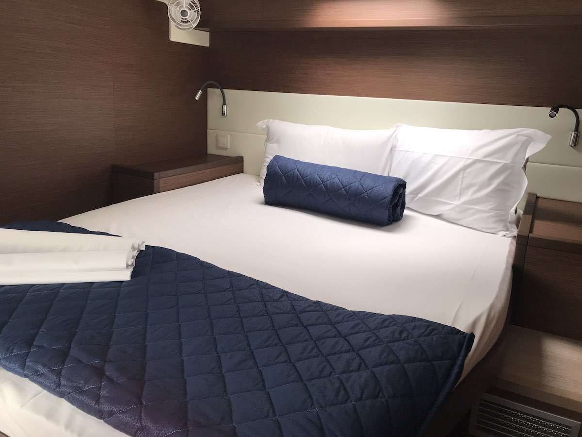 Crewed Catamaran DUGONGO II photo 6