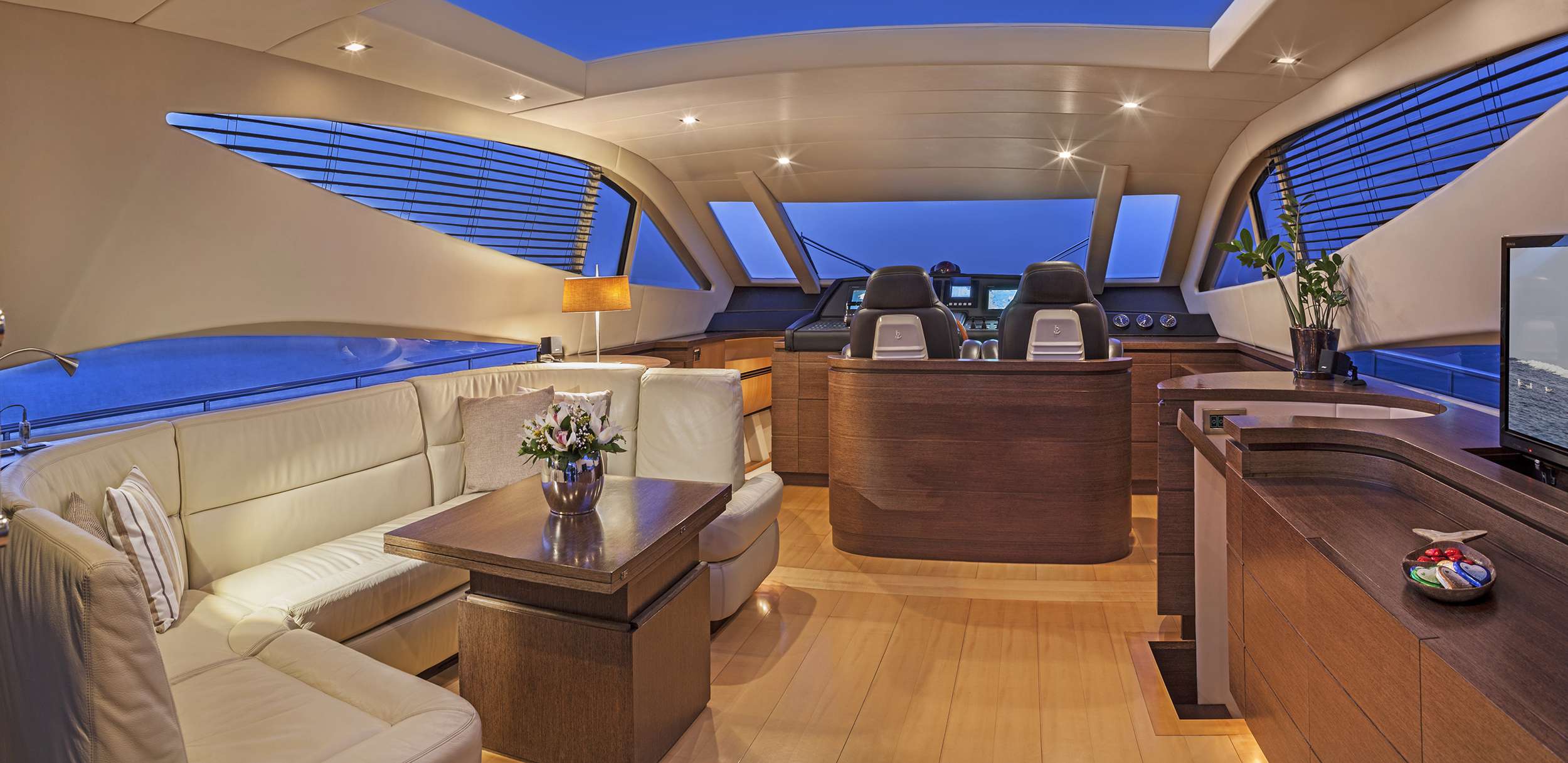 Crewed Motor Yacht DUNE photo 4