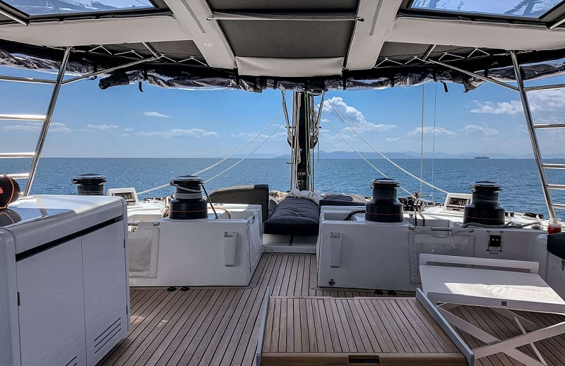 Luxury Crewed Catamaran DUOLIFE photo 3