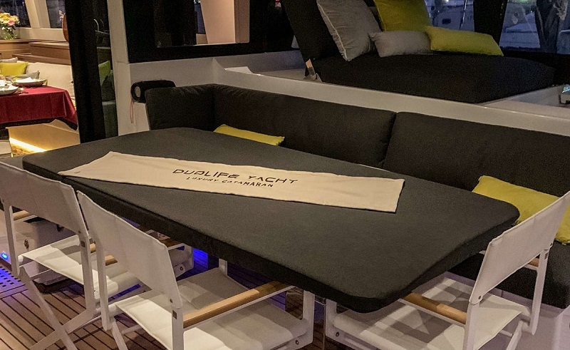 Luxury Crewed Catamaran DUOLIFE photo 6