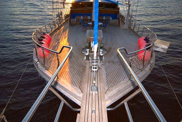 Crewed Sailing Yacht DURAMAZ photo 4
