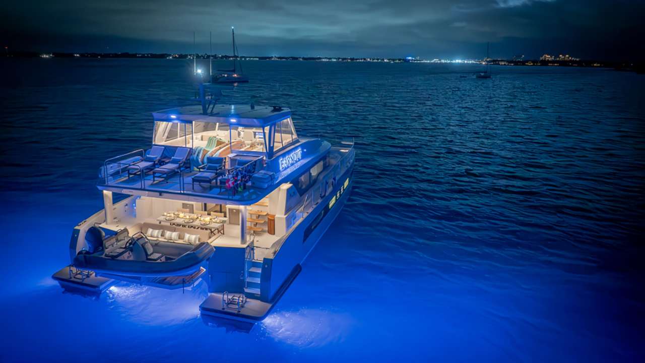 Luxury Crewed Catamaran EARNOUT photo 5