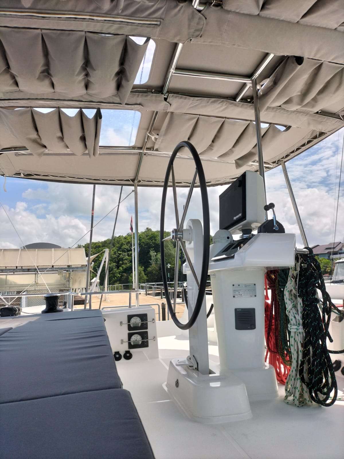 Crewed Catamaran ECLIPSE photo 7