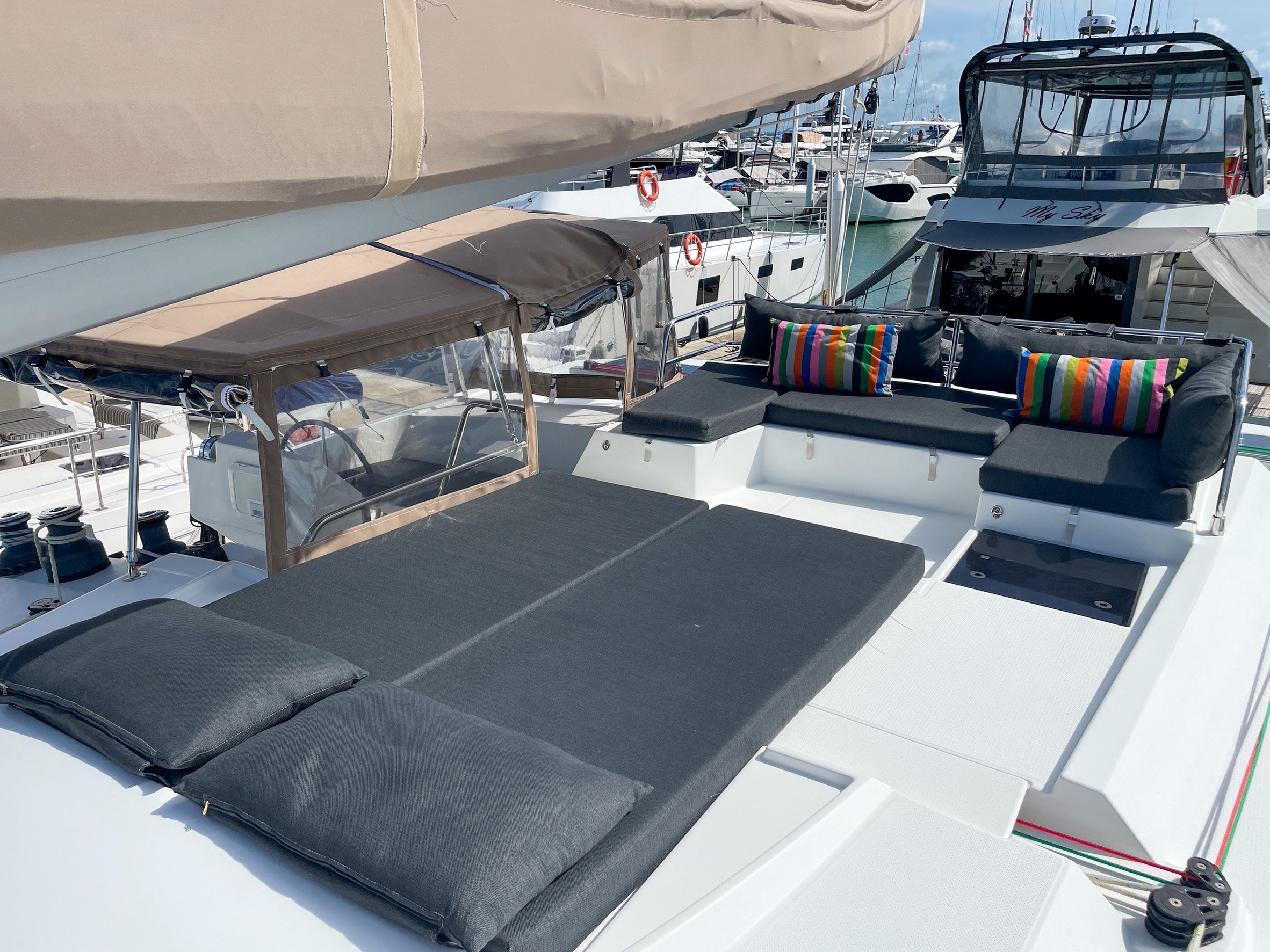 Bareboat Catamaran ECSTACY photo 4