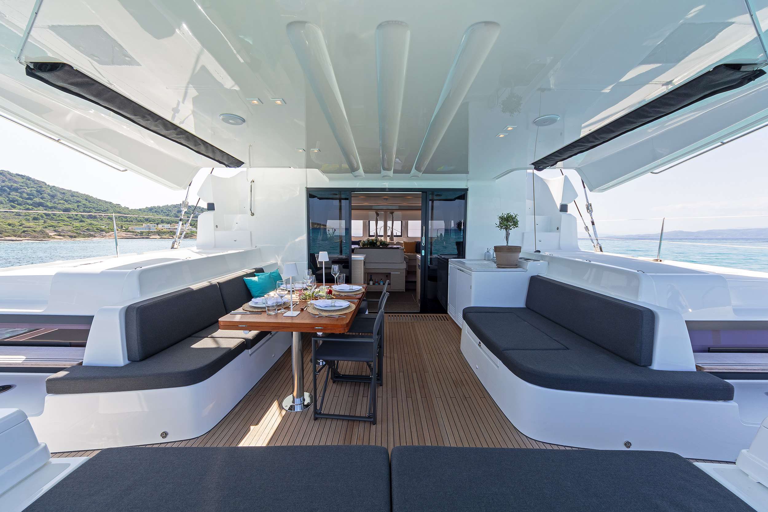 Luxury Crewed Catamaran EFFIE STAR photo 7