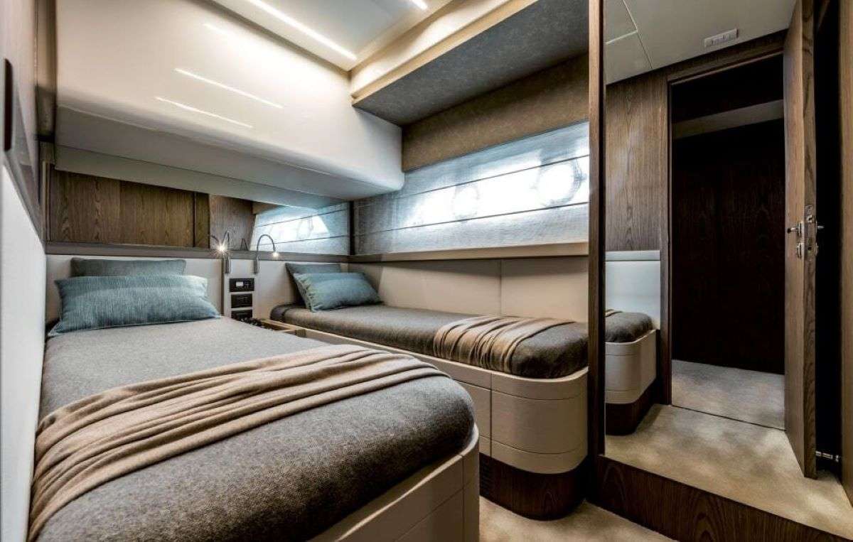 Crewed Motor Yacht EL PETAS photo 8