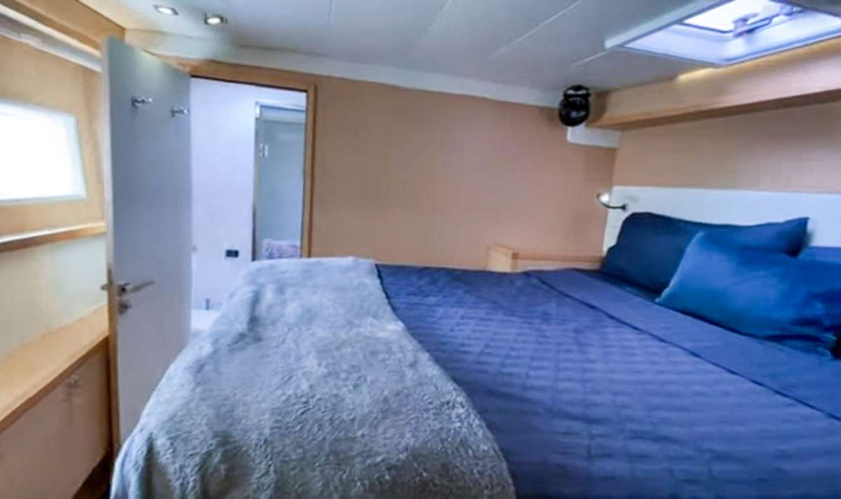 Crewed Catamaran ELATION photo 8