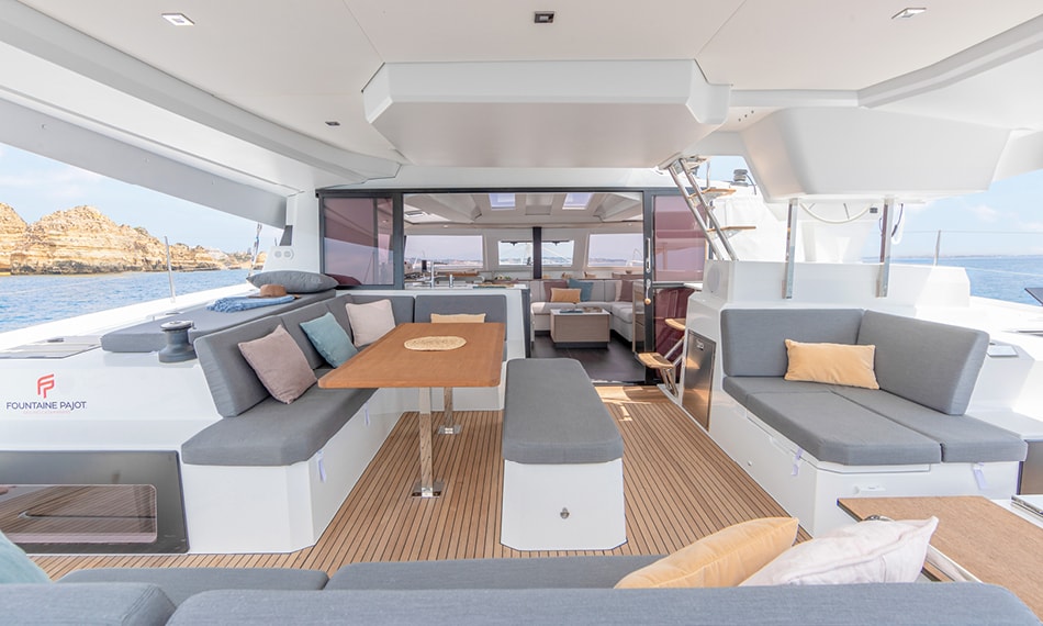 Bareboat Catamaran Fountaine Pajot Elba 45 photo 4