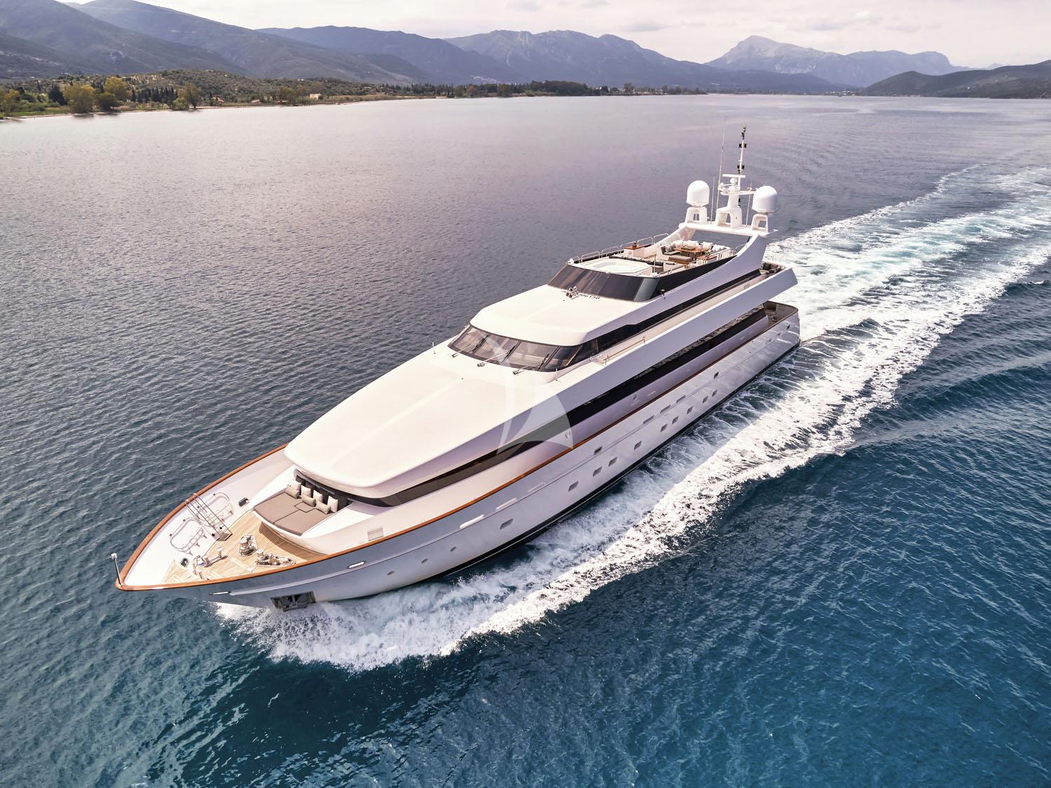 Luxury Crewed Motor Yacht ELEMENT photo 3