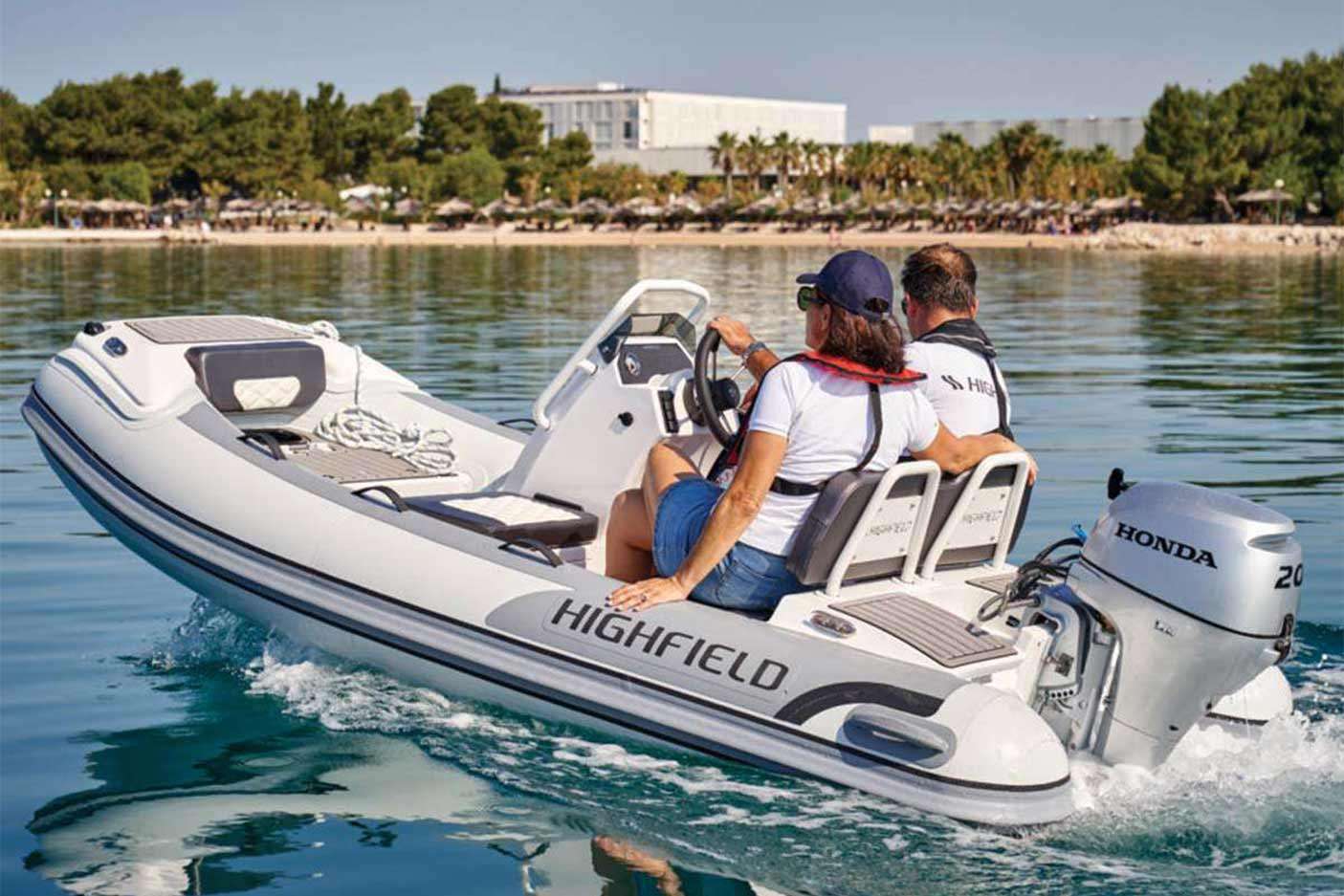 Crewed Catamaran ELENA photo 7