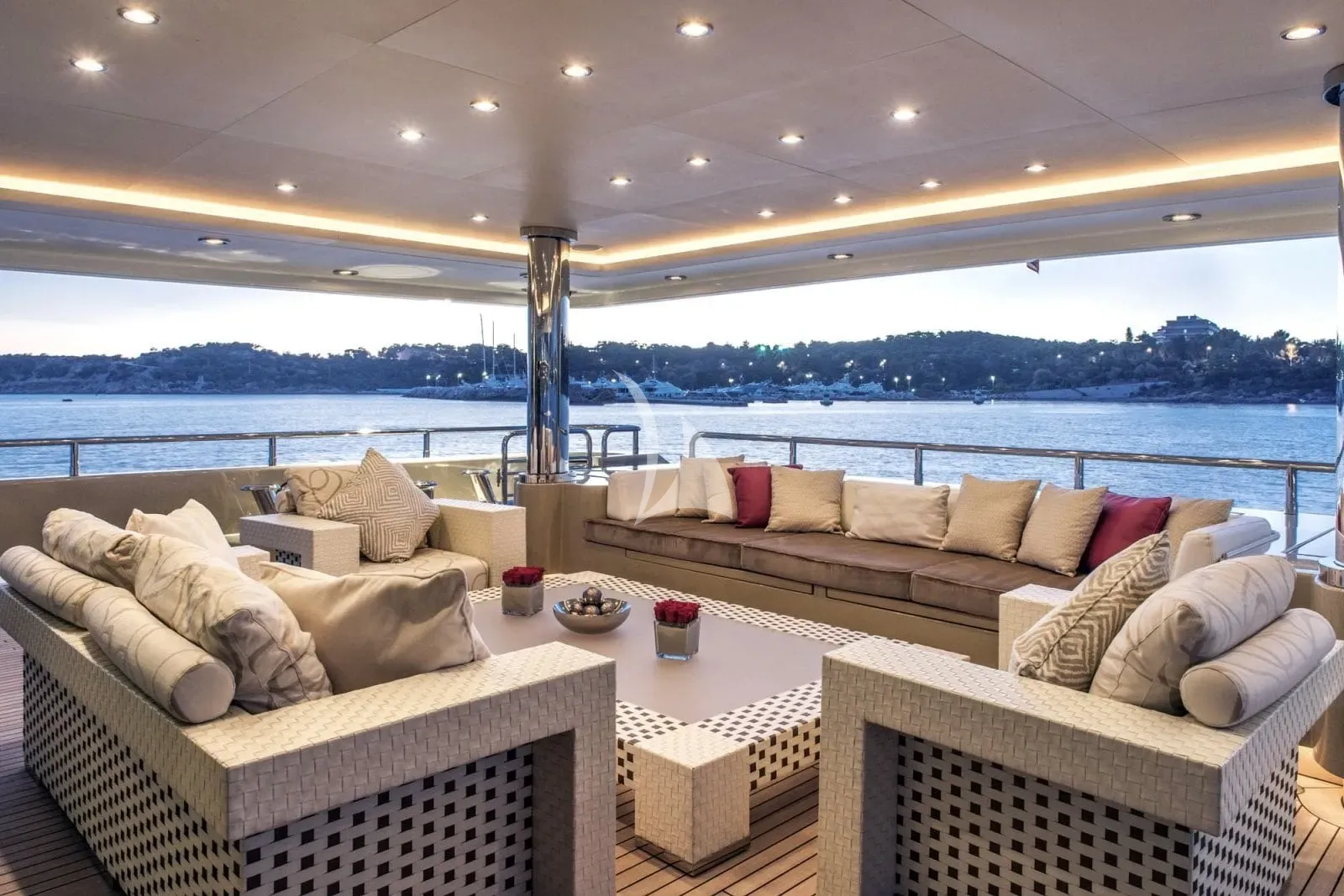 Luxury Crewed Motor Yacht ELENI 60M photo 5