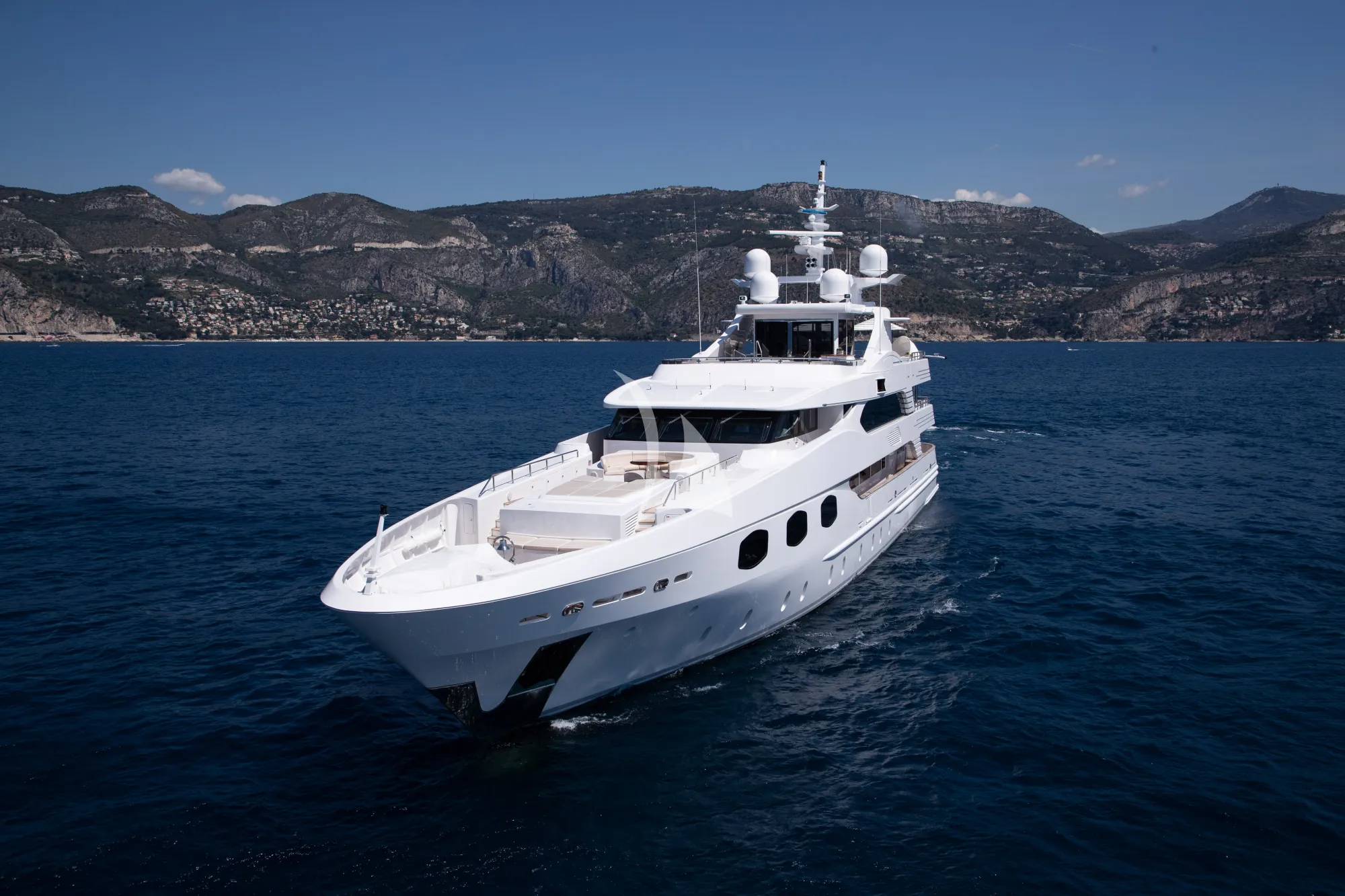 Luxury Crewed Motor Yacht ELENI photo 4