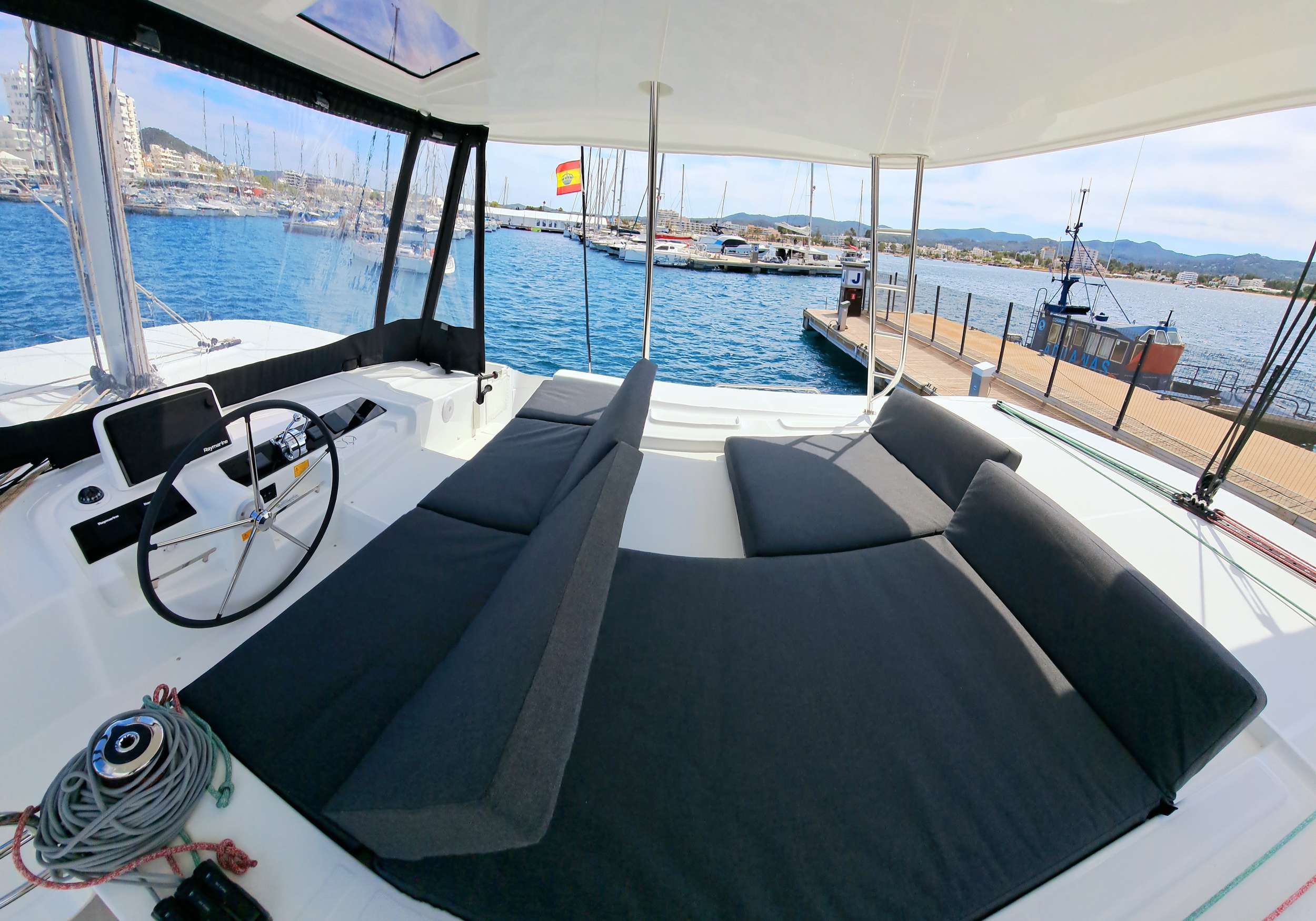 Crewed Catamaran ELLA photo 7