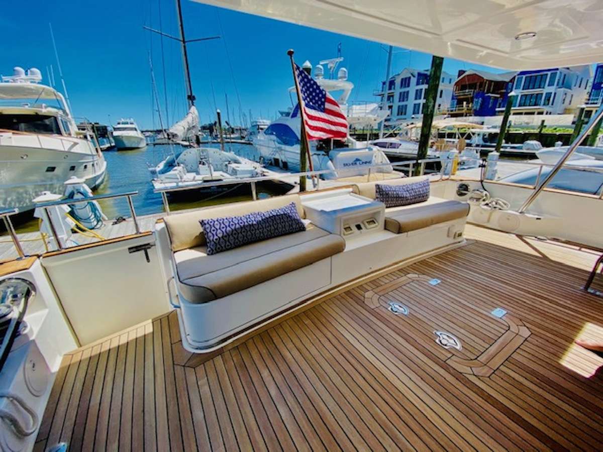 Crewed Motor Yacht ELLEON photo 6