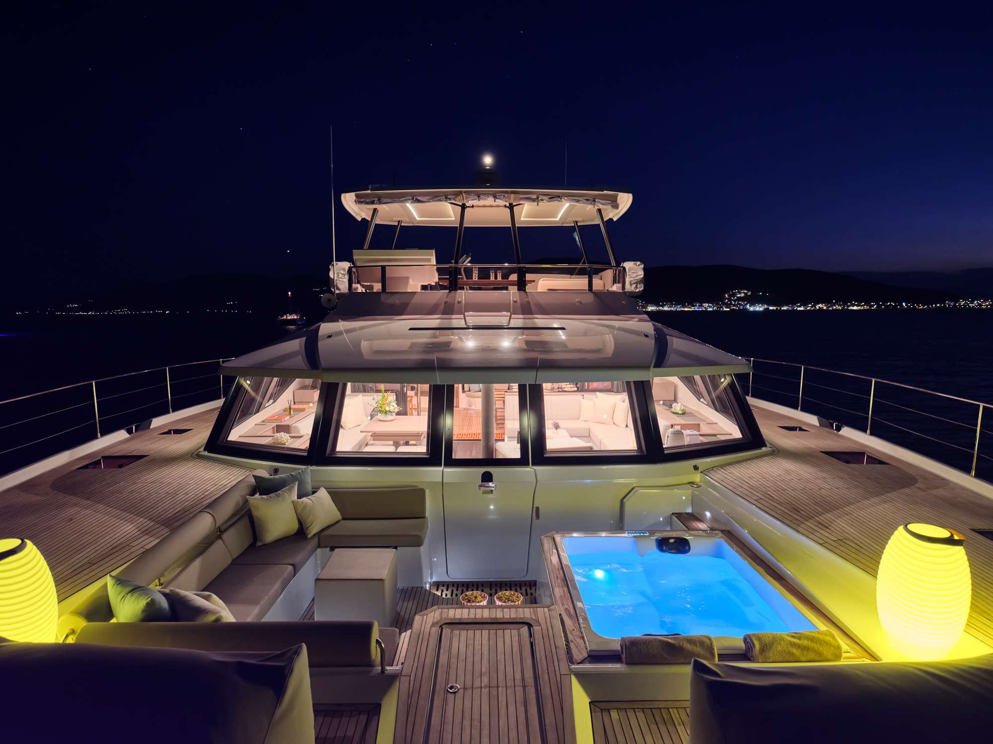 Crewed Power Catamaran ELLY photo 6