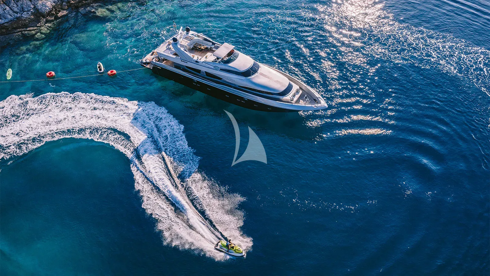 Luxury Crewed Motor Yacht ELVI photo 7