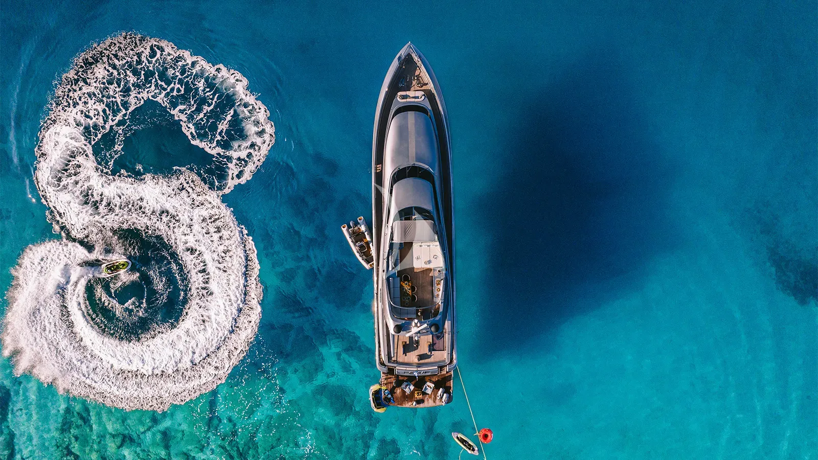 Luxury Crewed Motor Yacht ELVI photo 8