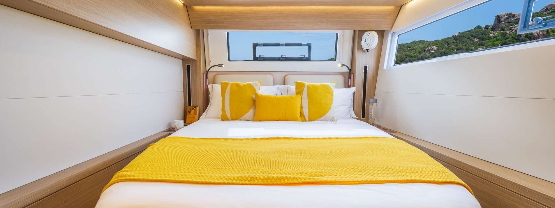 Crewed Catamaran ELYSIUM photo 6