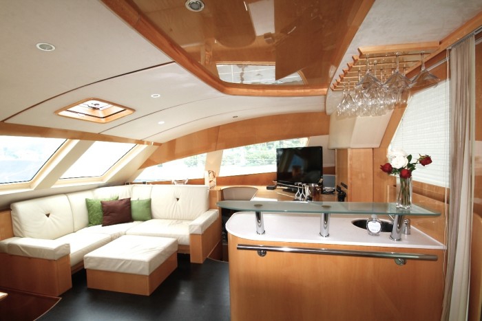 Luxury Crewed Catamaran ELYSIUM photo 5