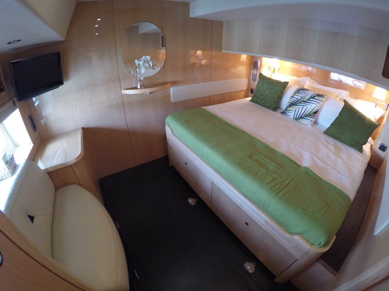 Luxury Crewed Catamaran ELYSIUM photo 8