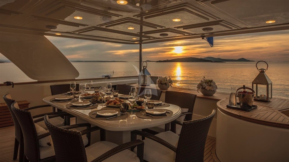 Luxury Crewed Motor Yacht ENA photo 5