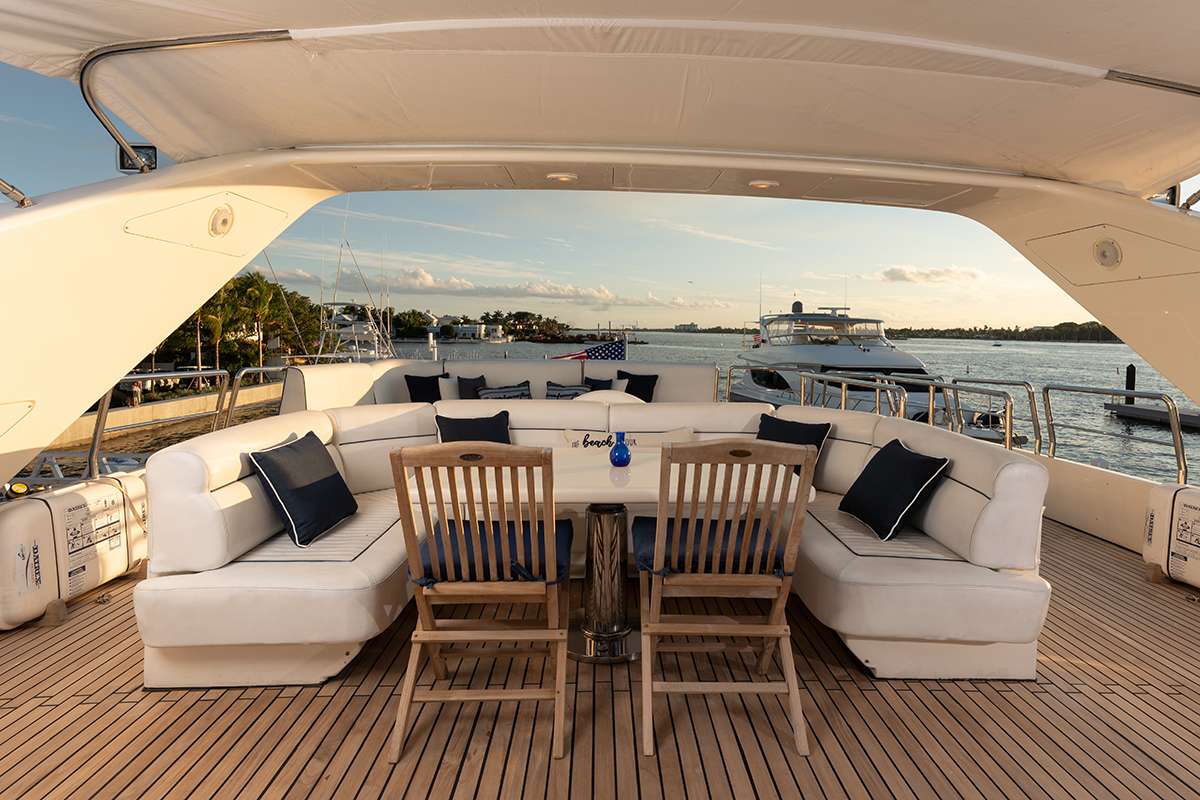 Luxury Crewed Motor Yacht ENDLESS SUN photo 3