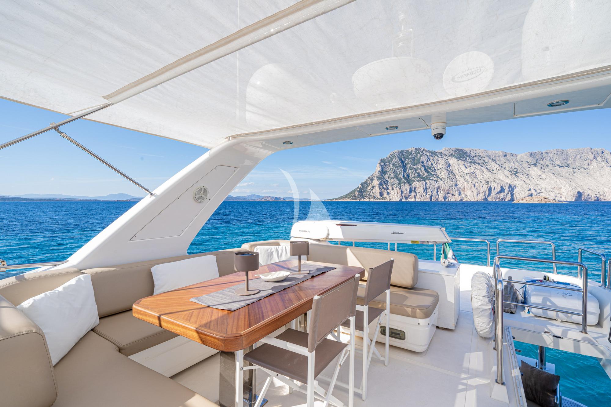 Luxury Crewed Motor Yacht ENJOY photo 8