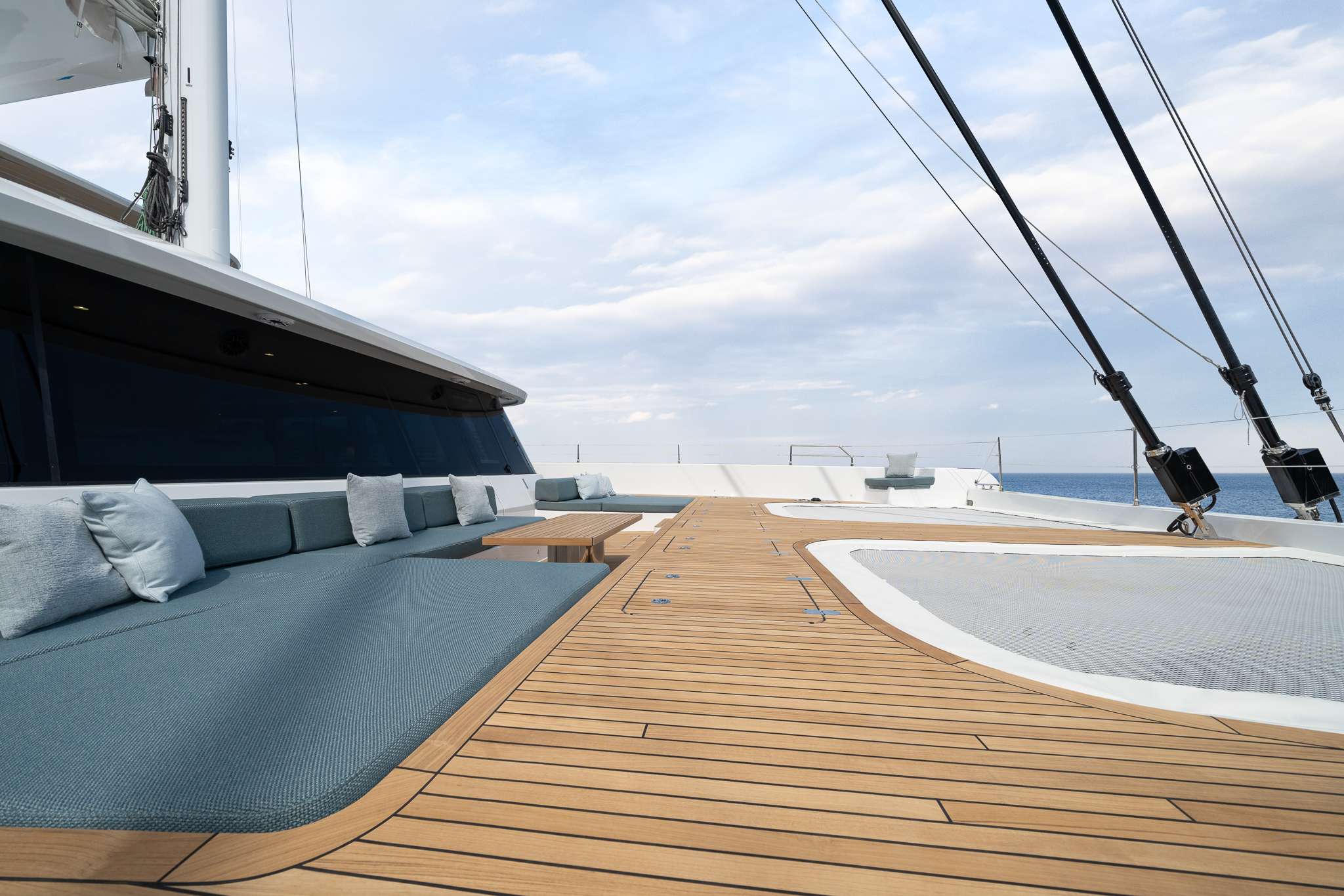 Luxury Crewed Catamaran ENTRE4 photo 3