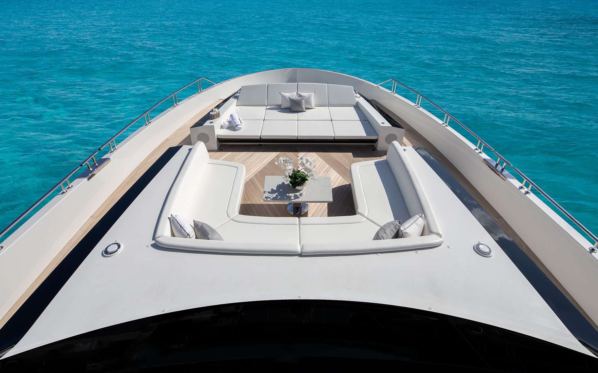 Luxury Motor Yacht ENTREPRENEUR photo 4