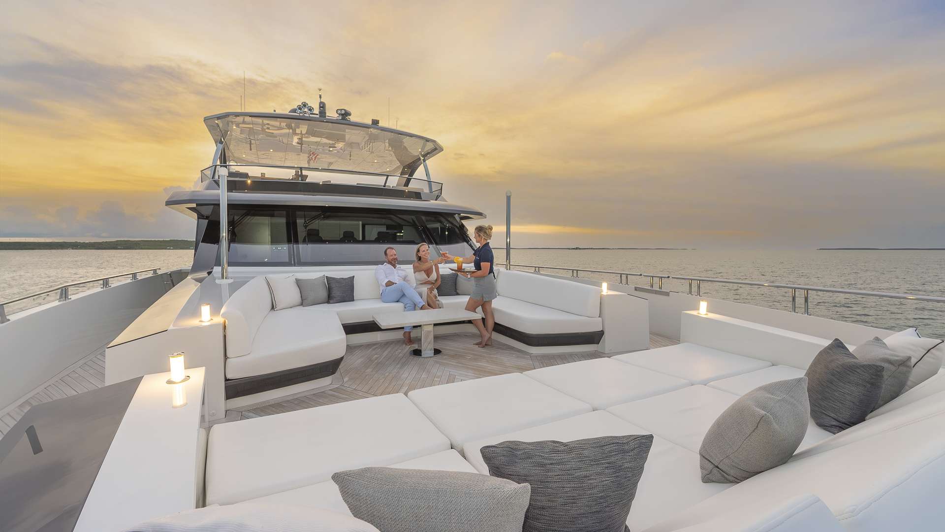Luxury Motor Yacht ENTREPRENEUR photo 6