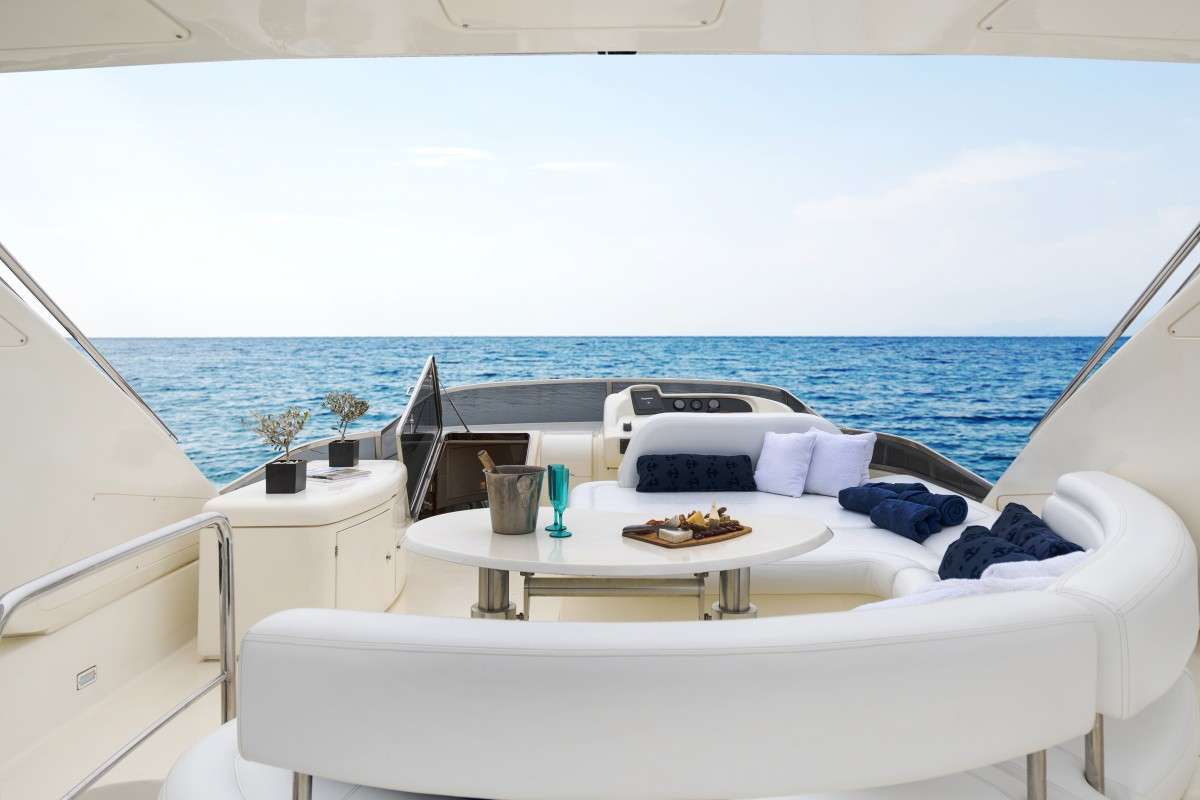 Crewed Motor Yacht ESTIA ZEUS photo 5