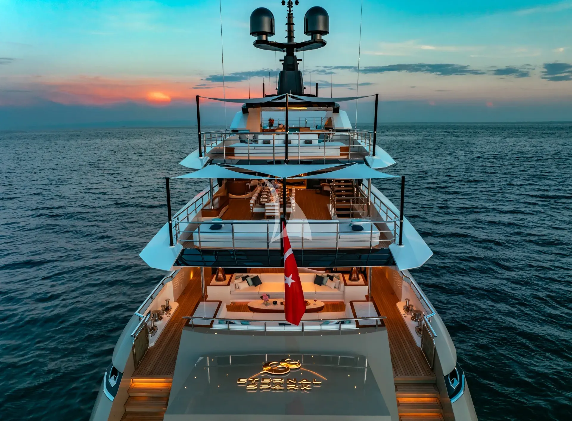 Luxury Crewed Motor Yacht ETERNAL SPARK photo 8