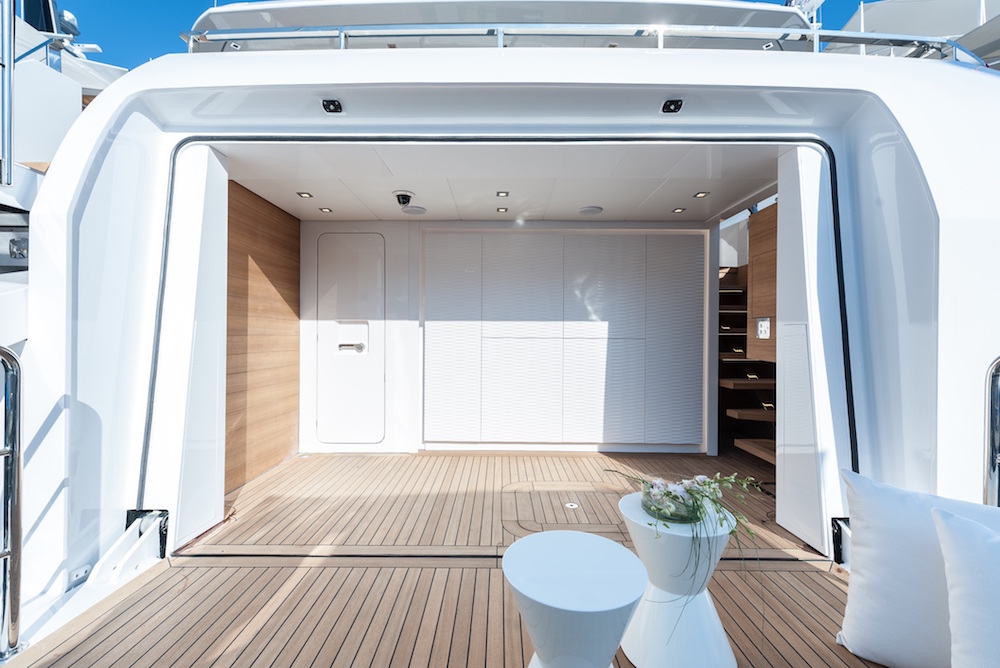 Luxury Crewed Motor Yacht AXIOS photo 5