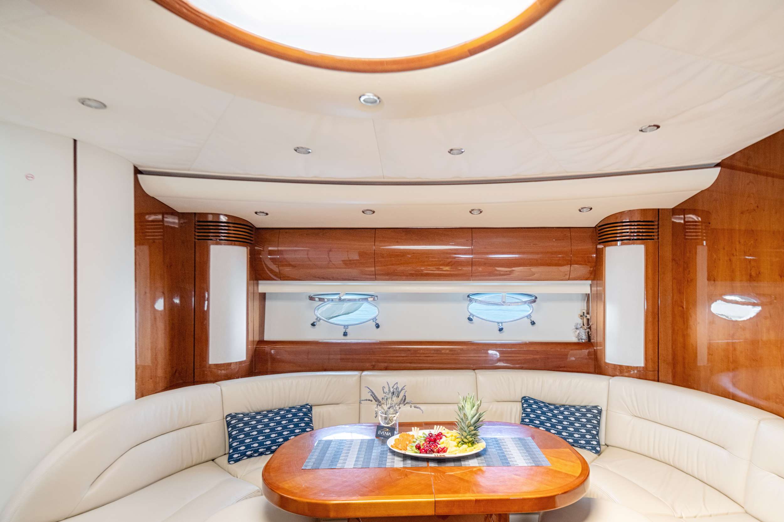 Crewed Motor Yacht EVENIA photo 4