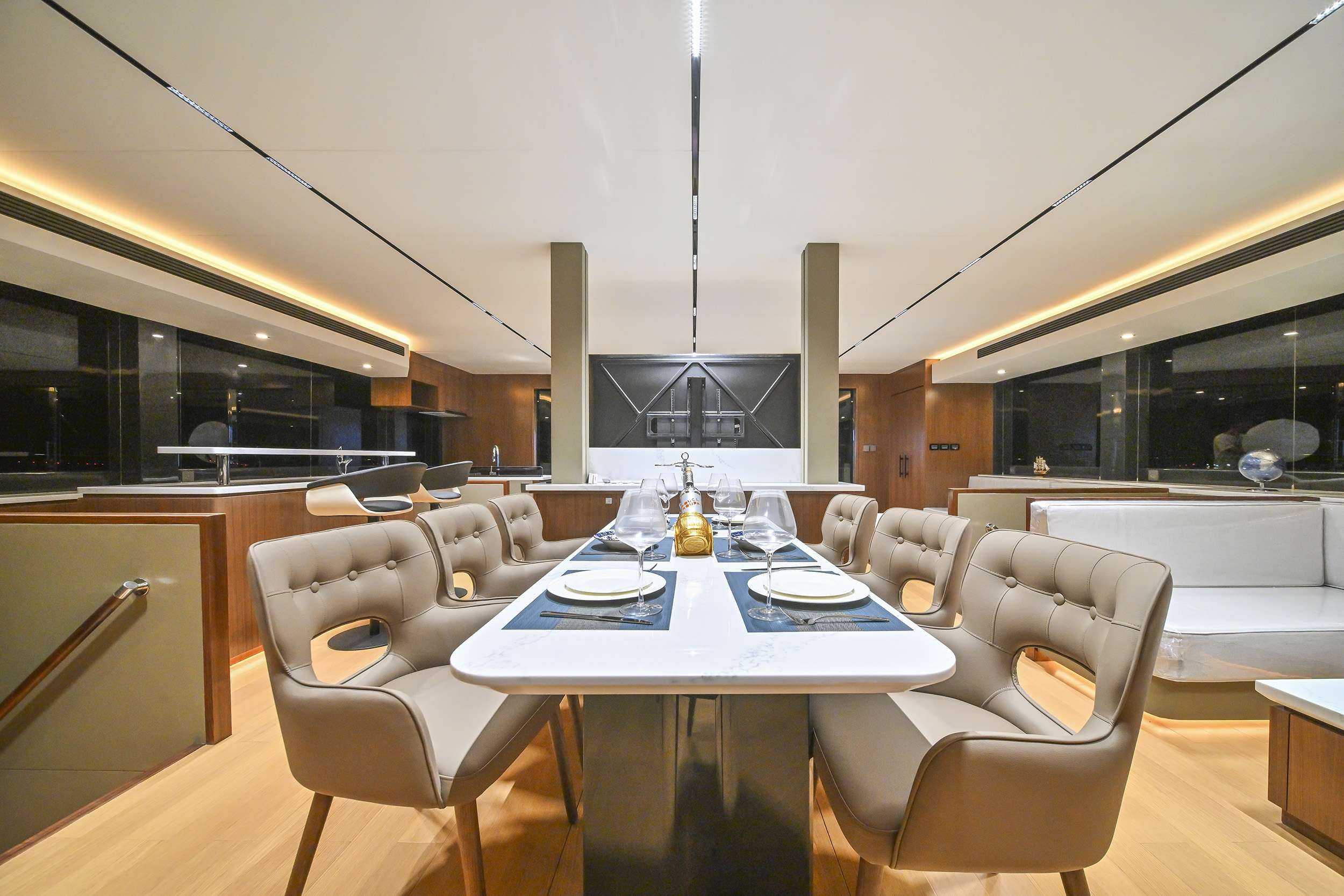 Crewed Power Catamaran EVITA photo 7